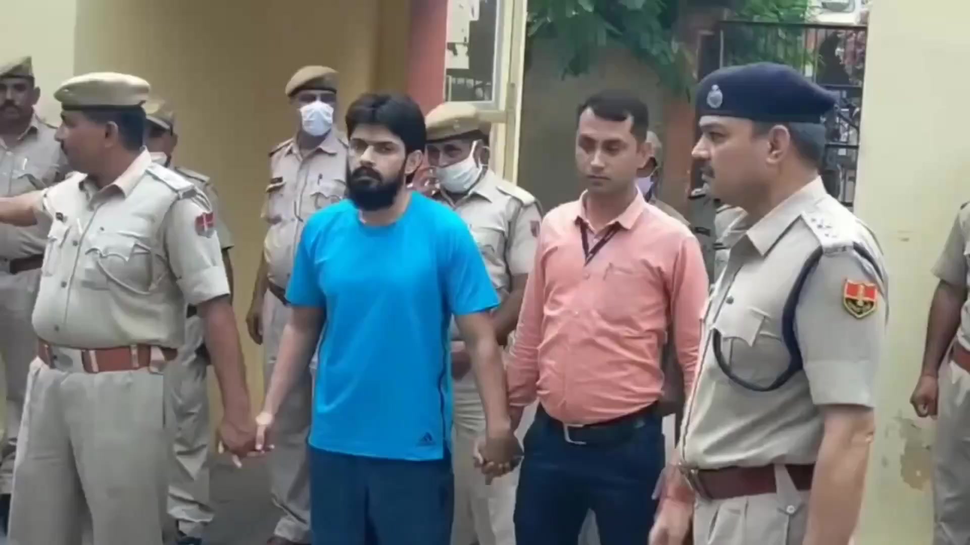 @LAWRENCE BISHNOI 🦅