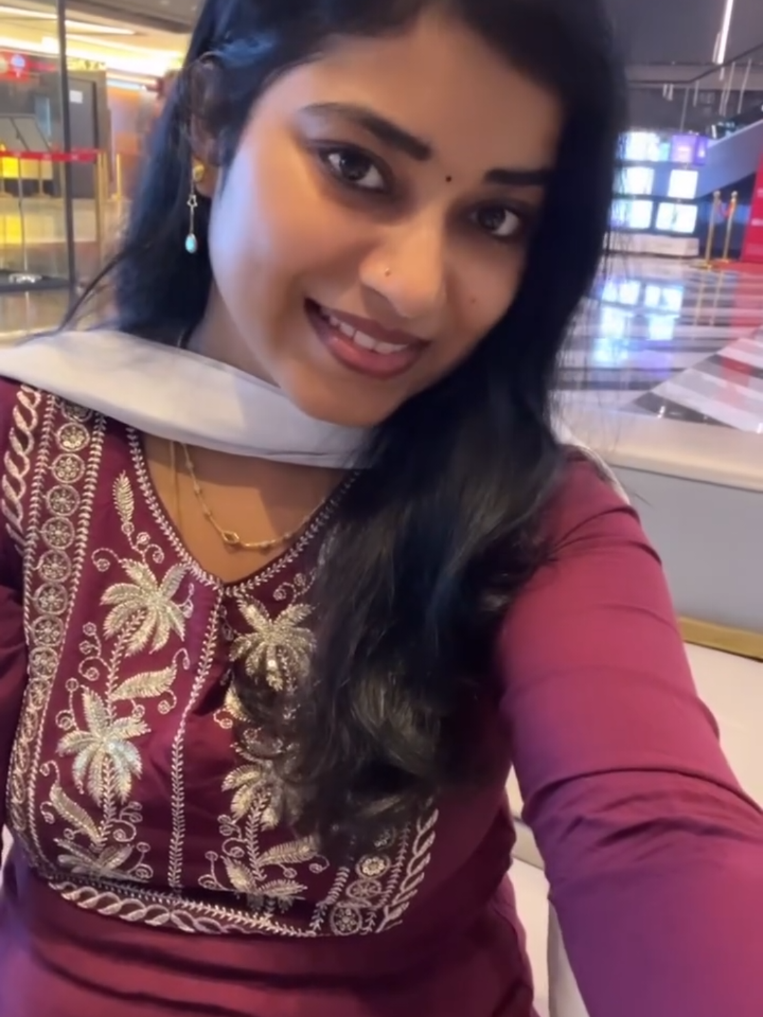 @vinothini