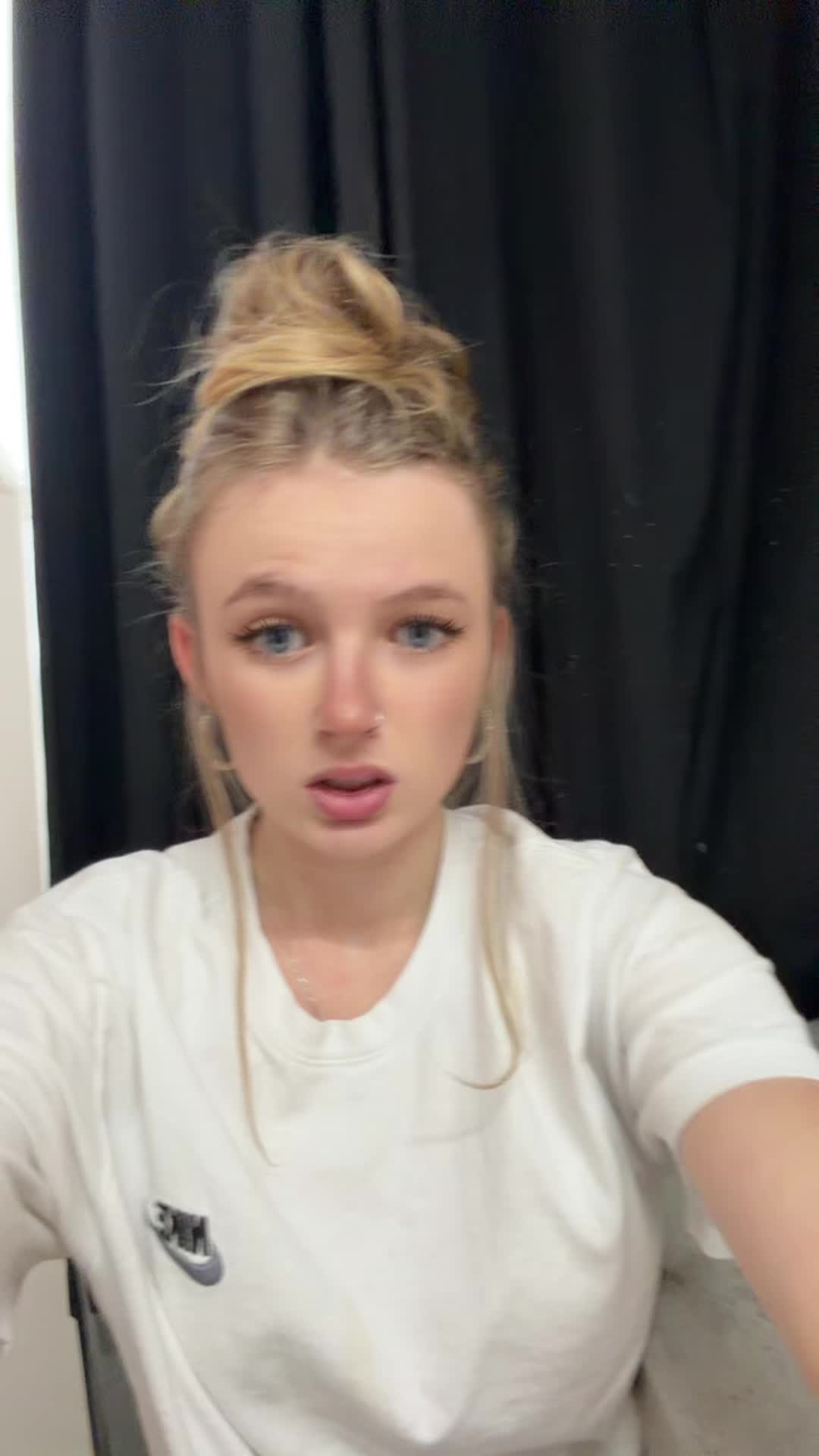 @tinytaraxo