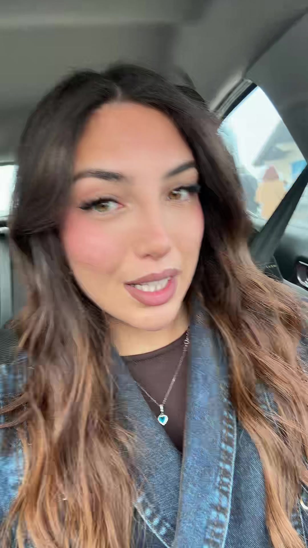 @Nicoledecarne