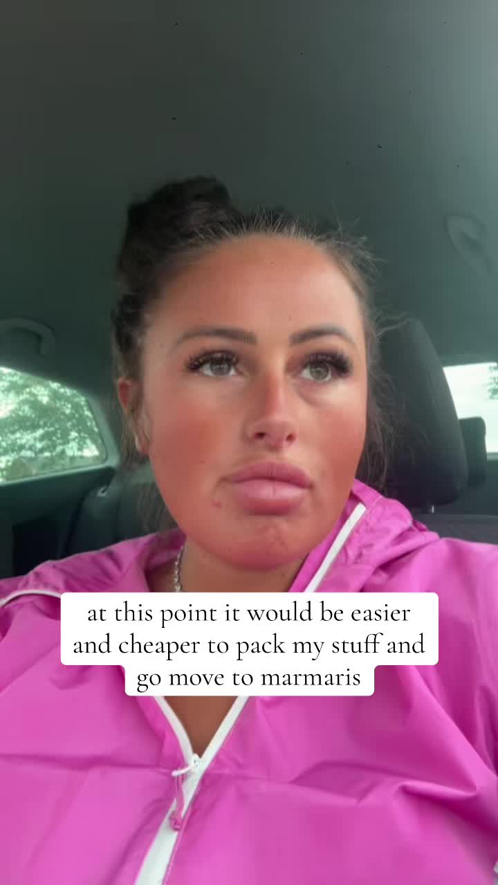 @courtneywhitexx