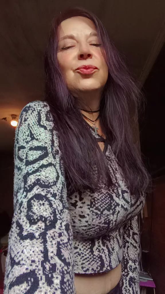 @Anita Cuevas685