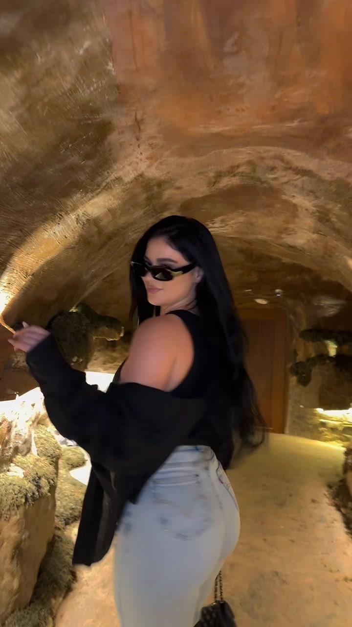 @Elisabeta
