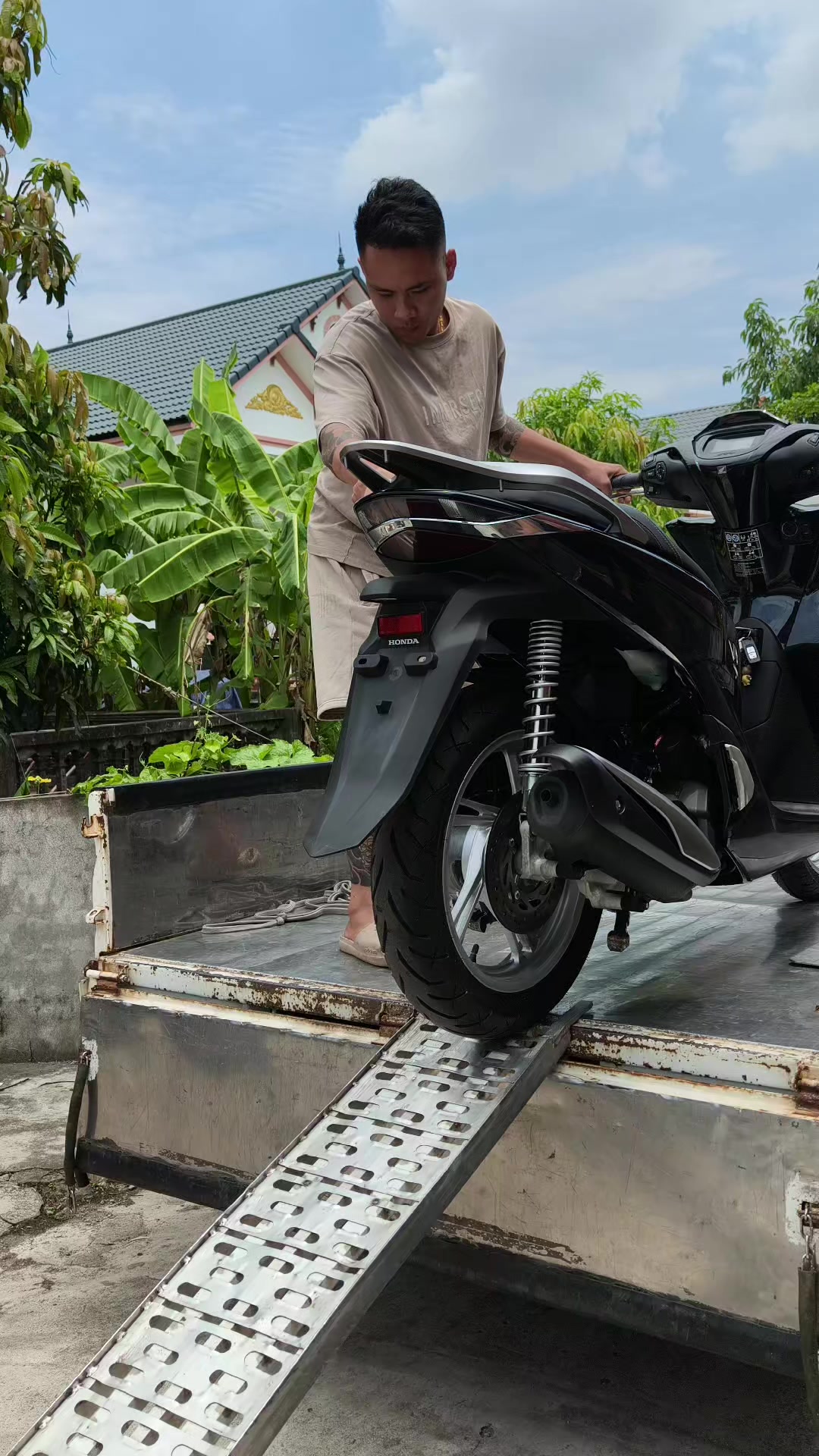 @Sáo Diều Huân Nguyễn