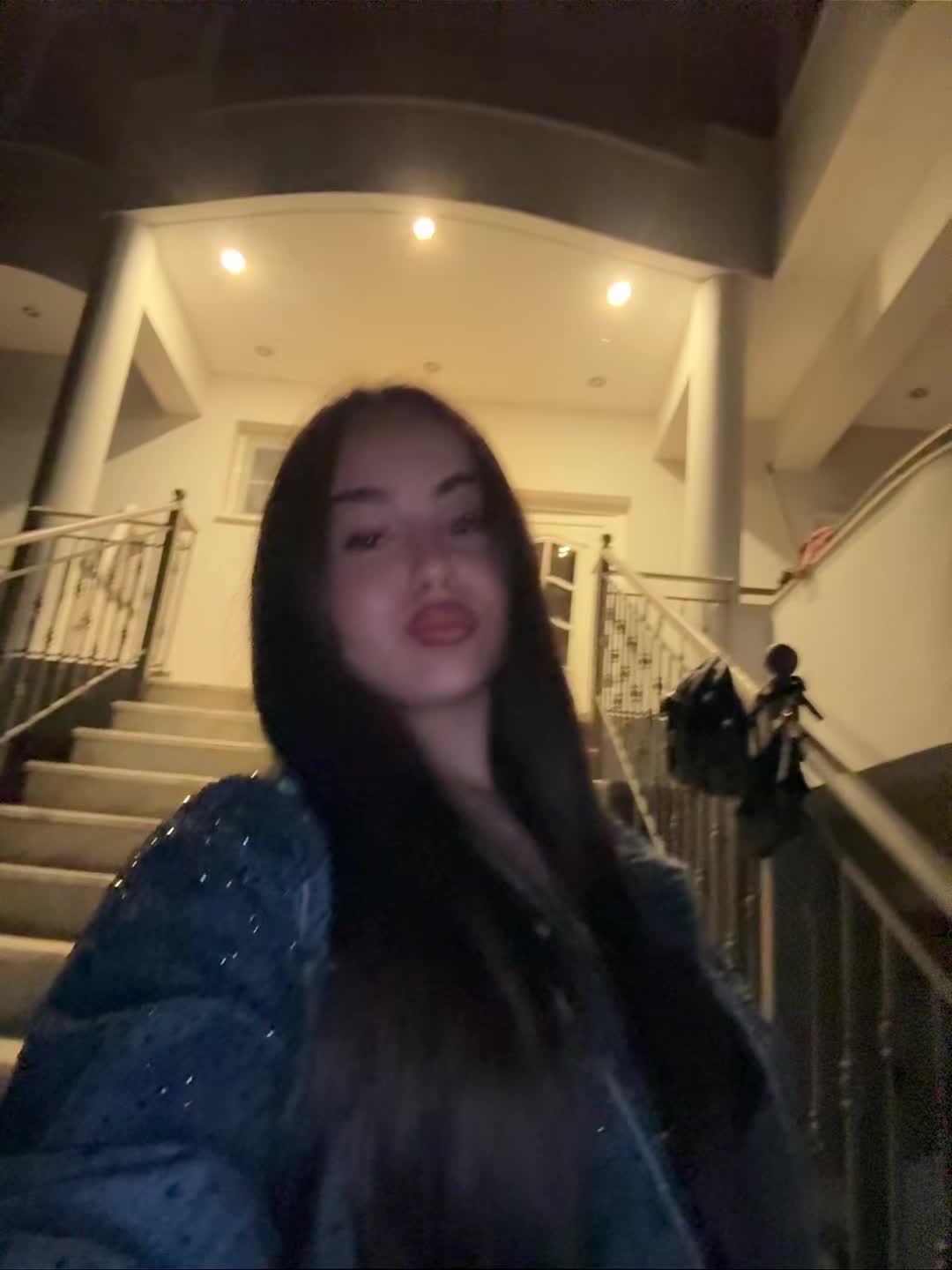 @𝒜𝒻𝓇𝑜𝒹𝒾𝓉𝒾
