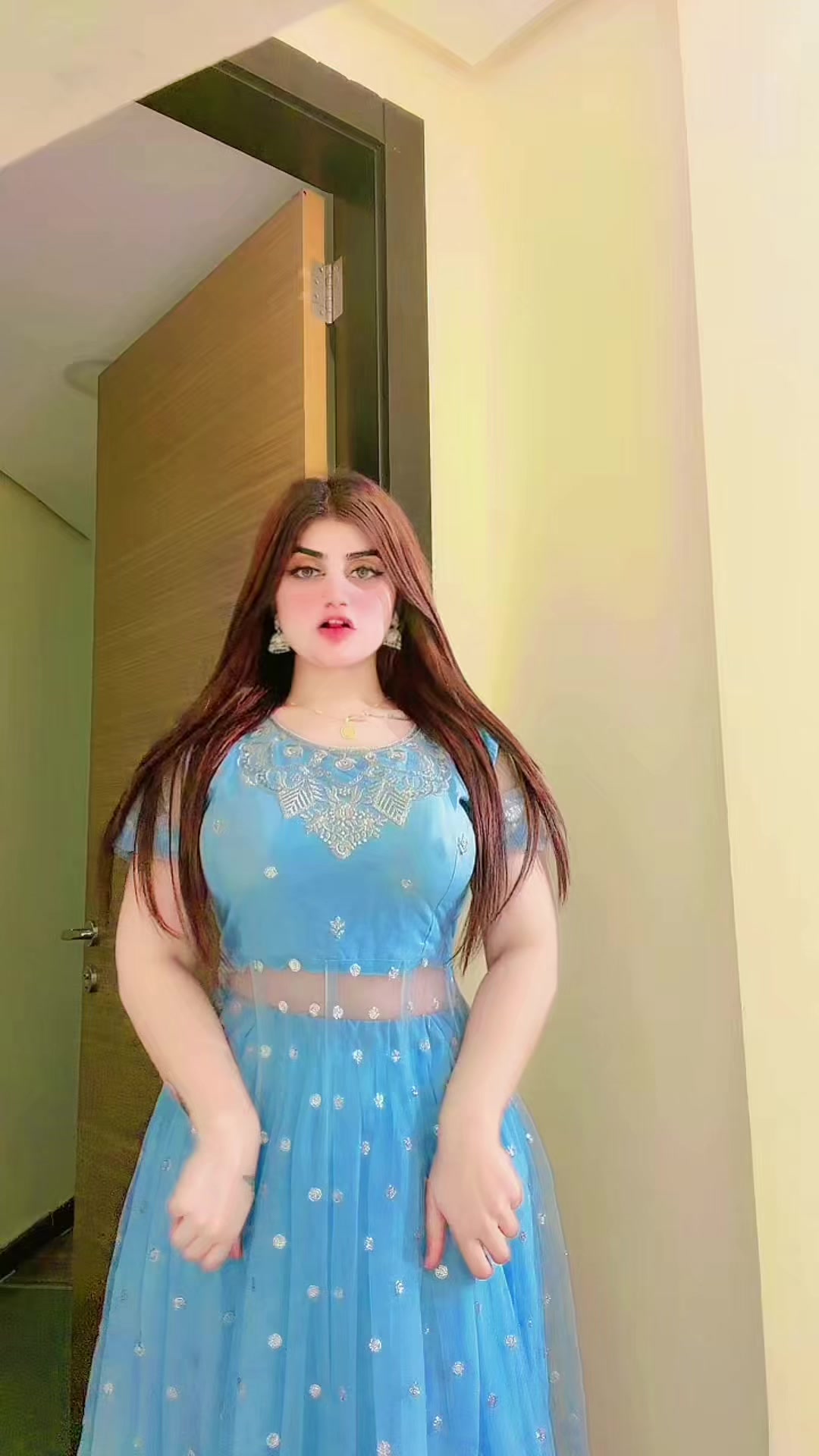@𝐌𝐚𝐡𝐢𝐑𝐚🇦🇪 𝐒𝐔𝐋𝐓𝐀𝐍