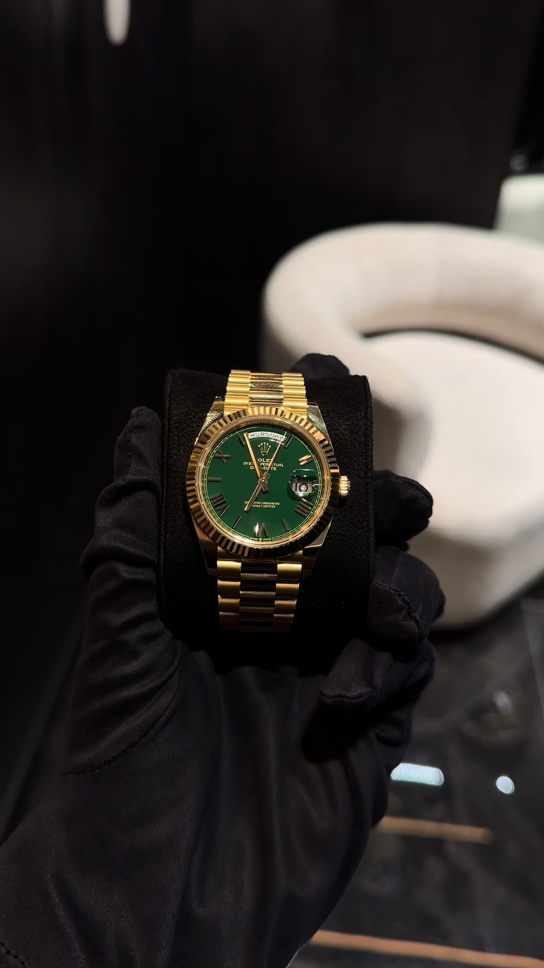 @MrsIceTheJeweller