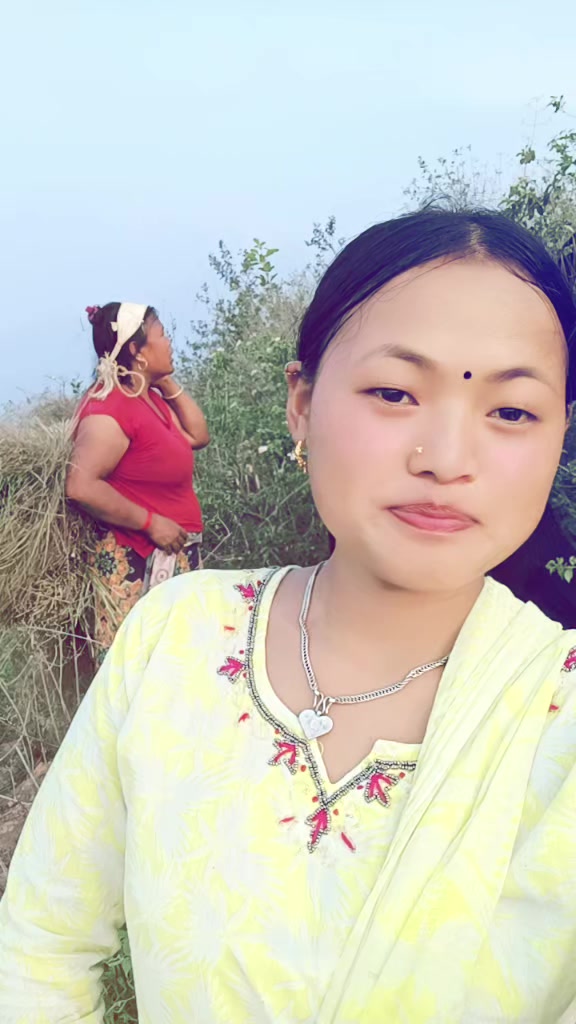 @Anisha.....🫶🖤