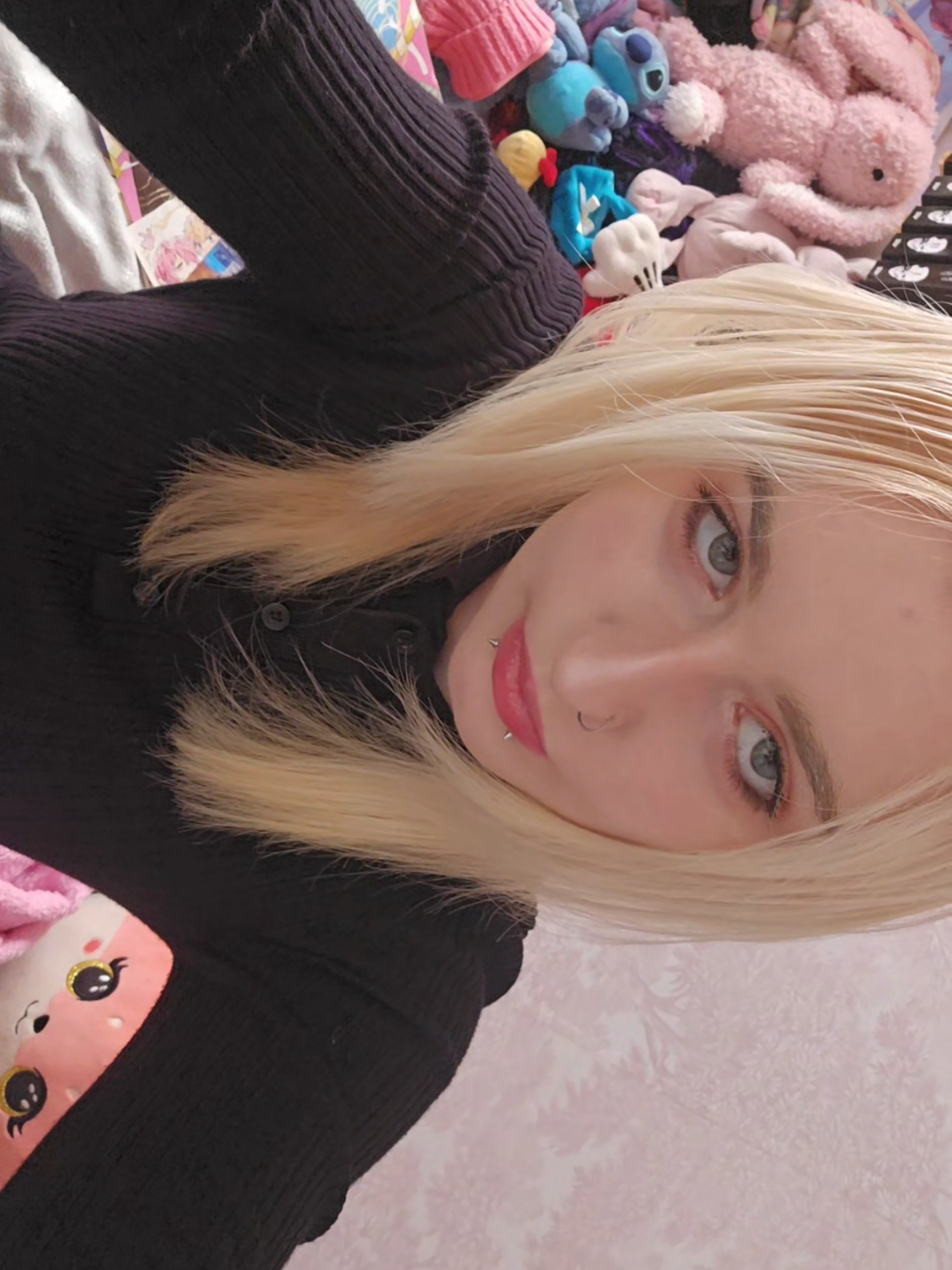 @&bull;&deg;roxy&bull;&deg; SAW XLOV