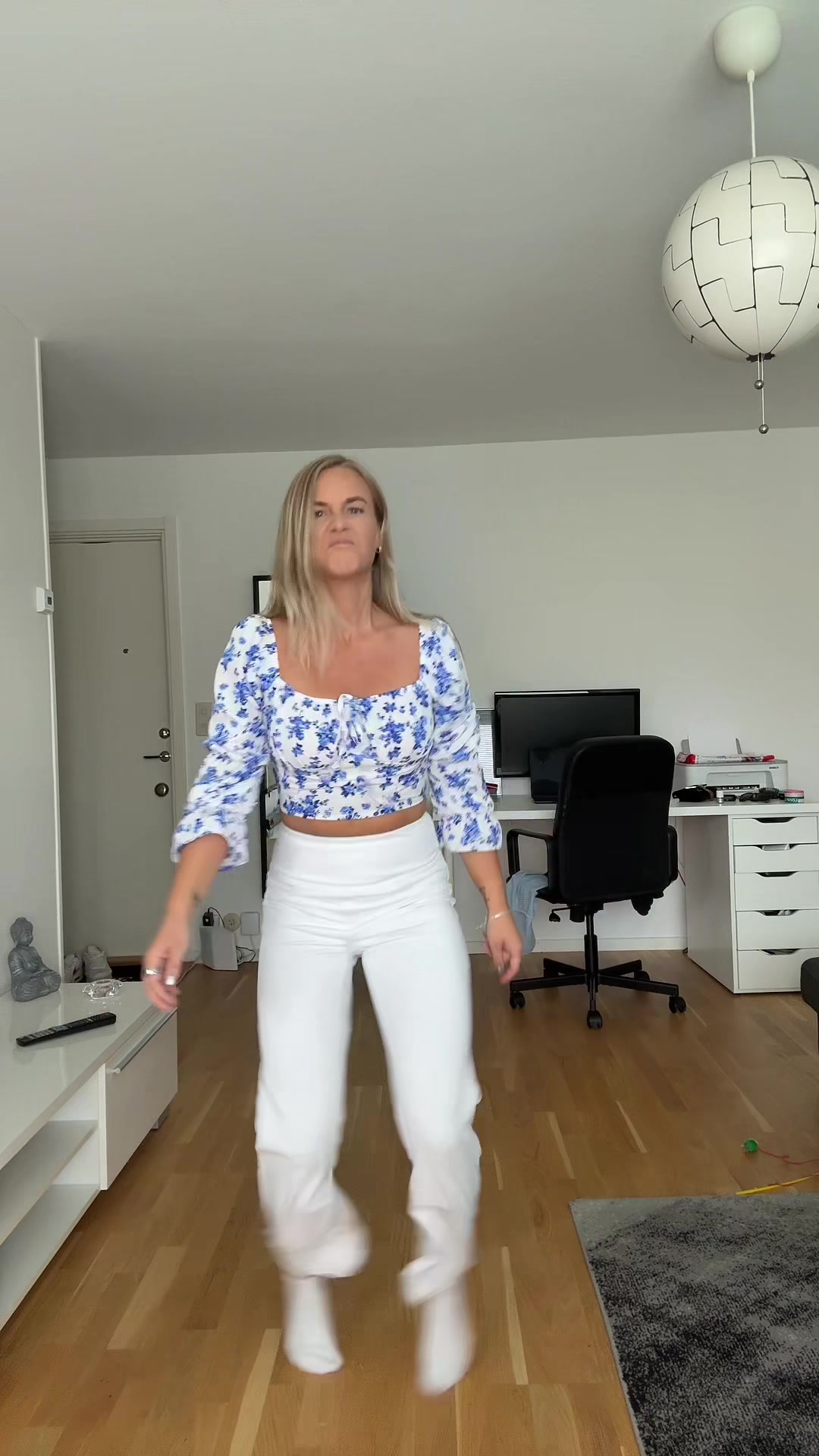@MIAZ (Mia Emelia)