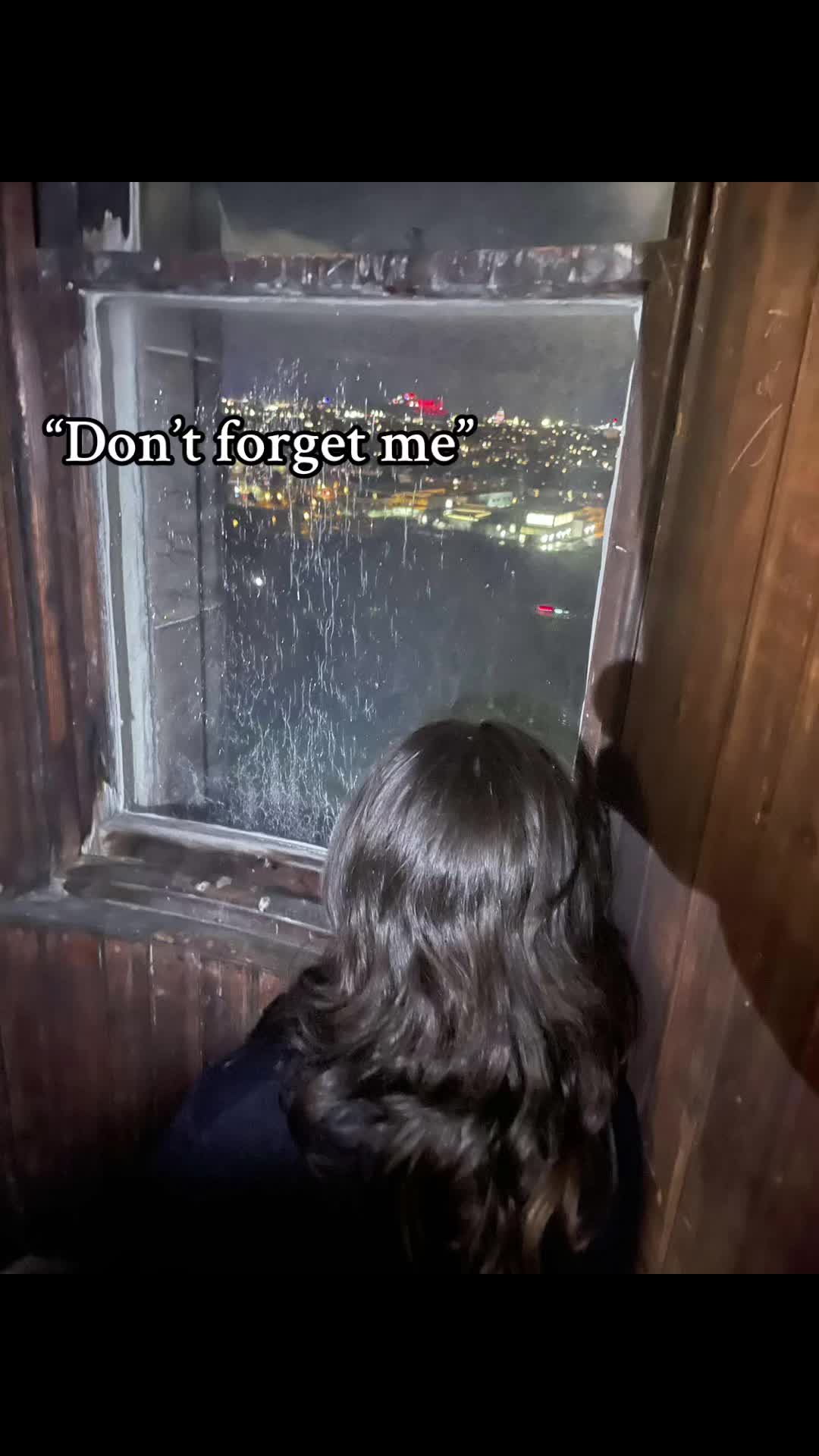 @E💫