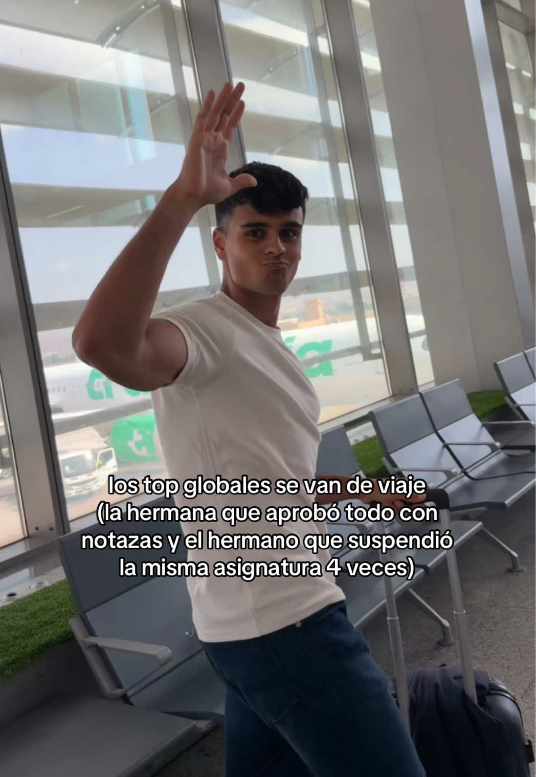 @Cristian González