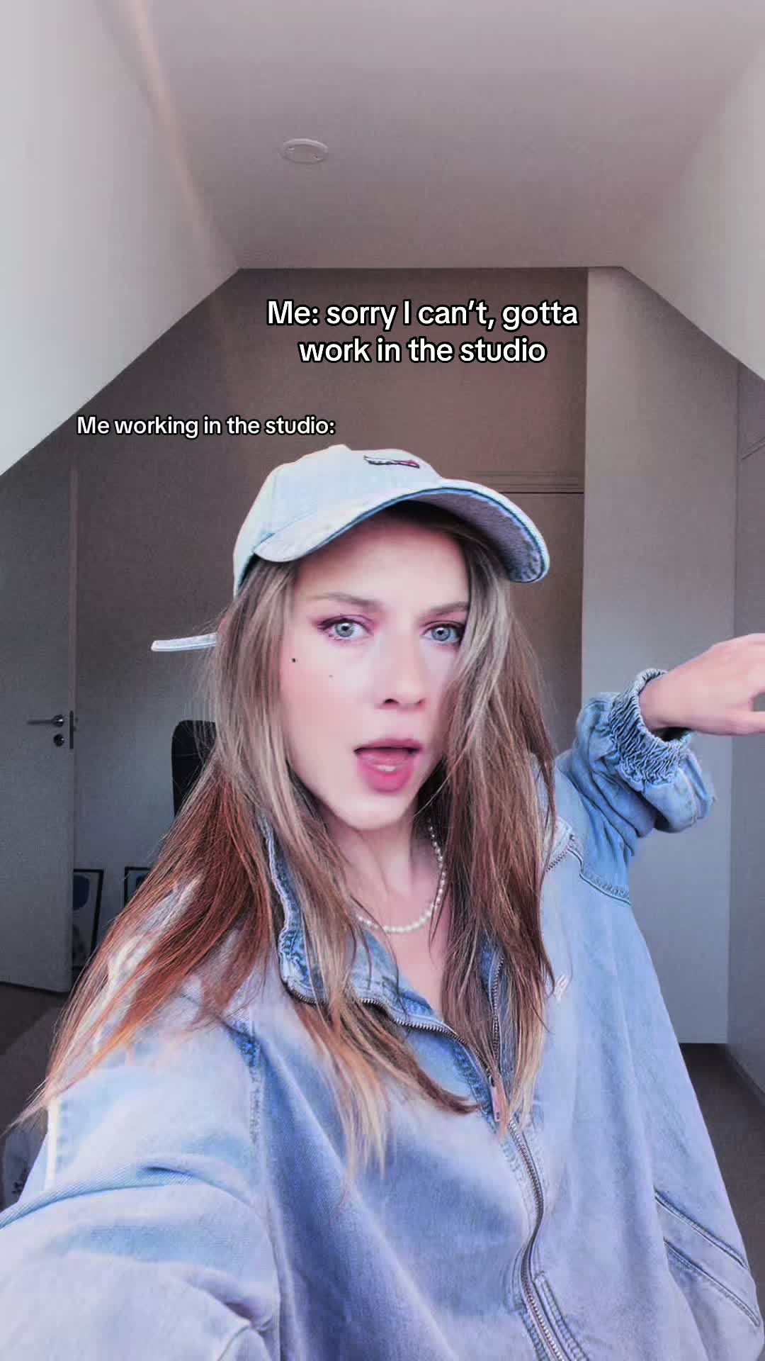 @Amanda Alexander