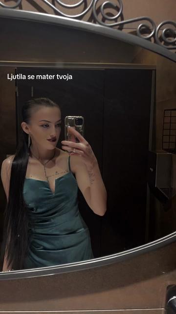 @Valentina Cota🌸
