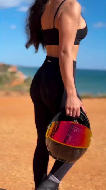 @WelshBikeModel🏴󠁧󠁢󠁷󠁬󠁳󠁿
