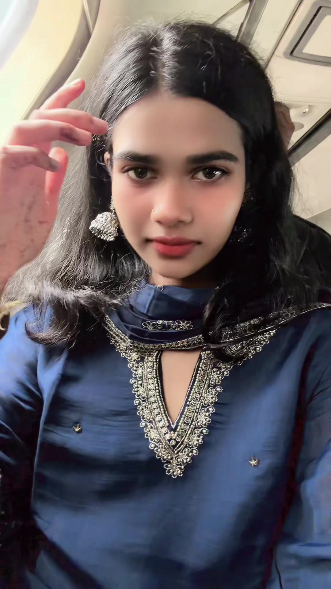 @shruu_tee