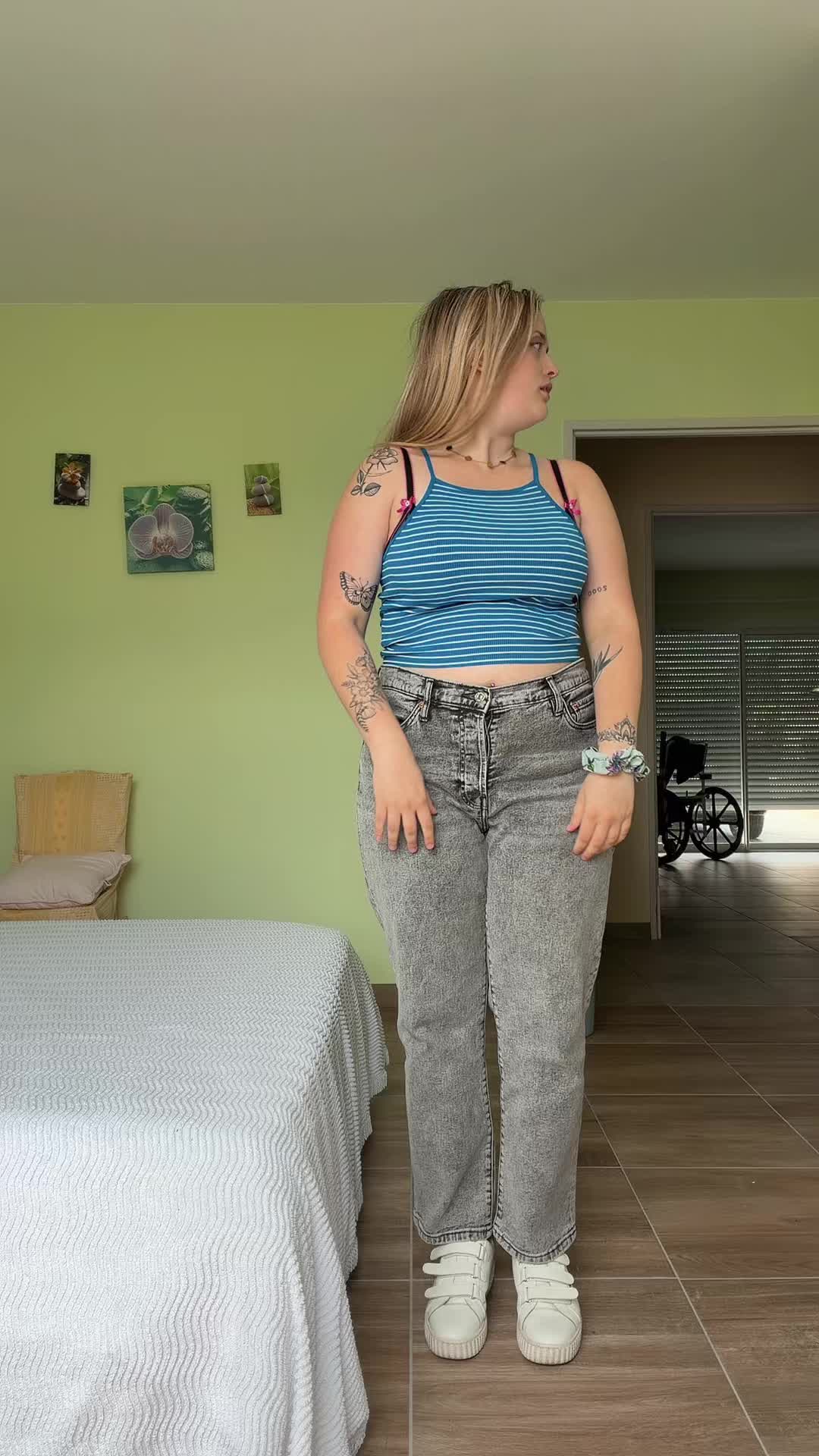 @julielunique