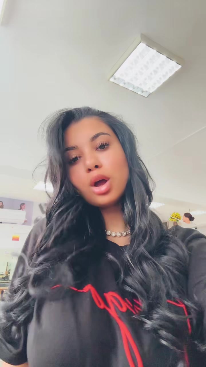 @𝕮𝖔𝖘𝖒𝖎𝖓𝖆 🖤