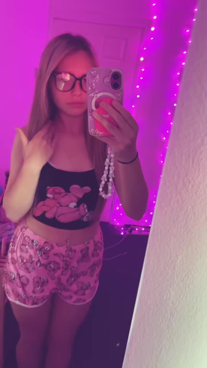@𝒯ℴ𝓃🤍