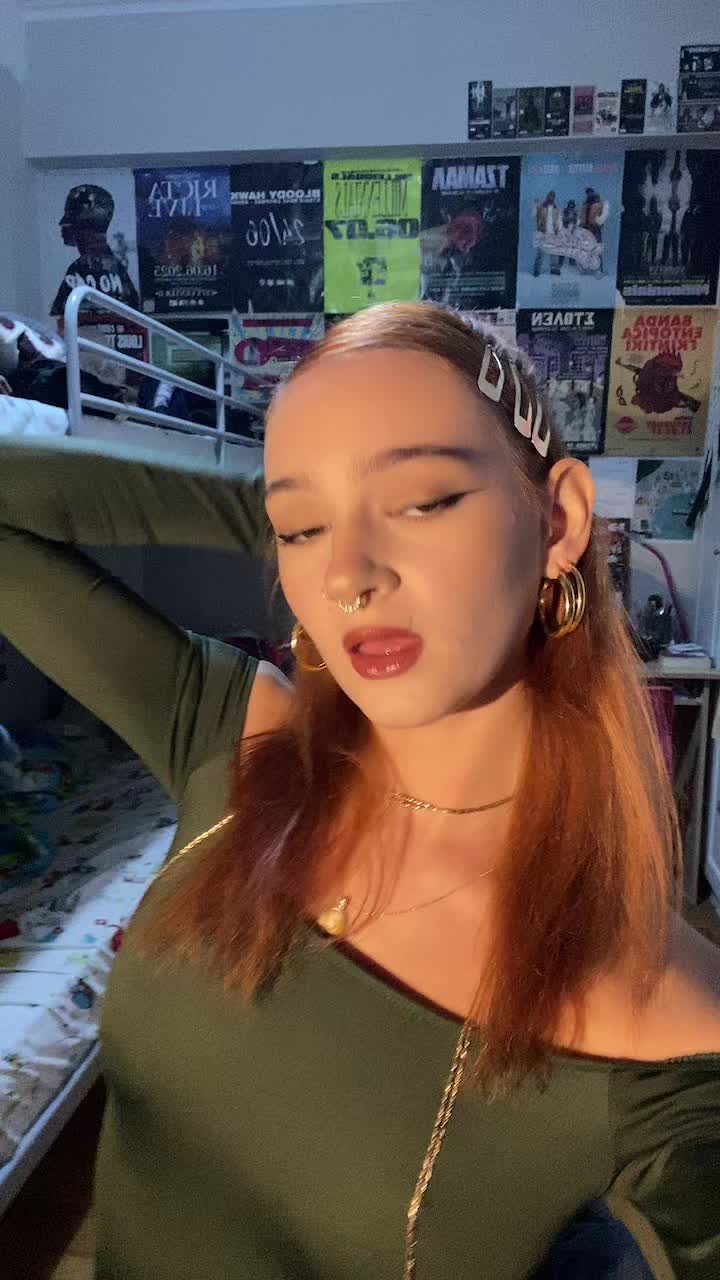 @Fe 🧜🏼&zwj;♀️