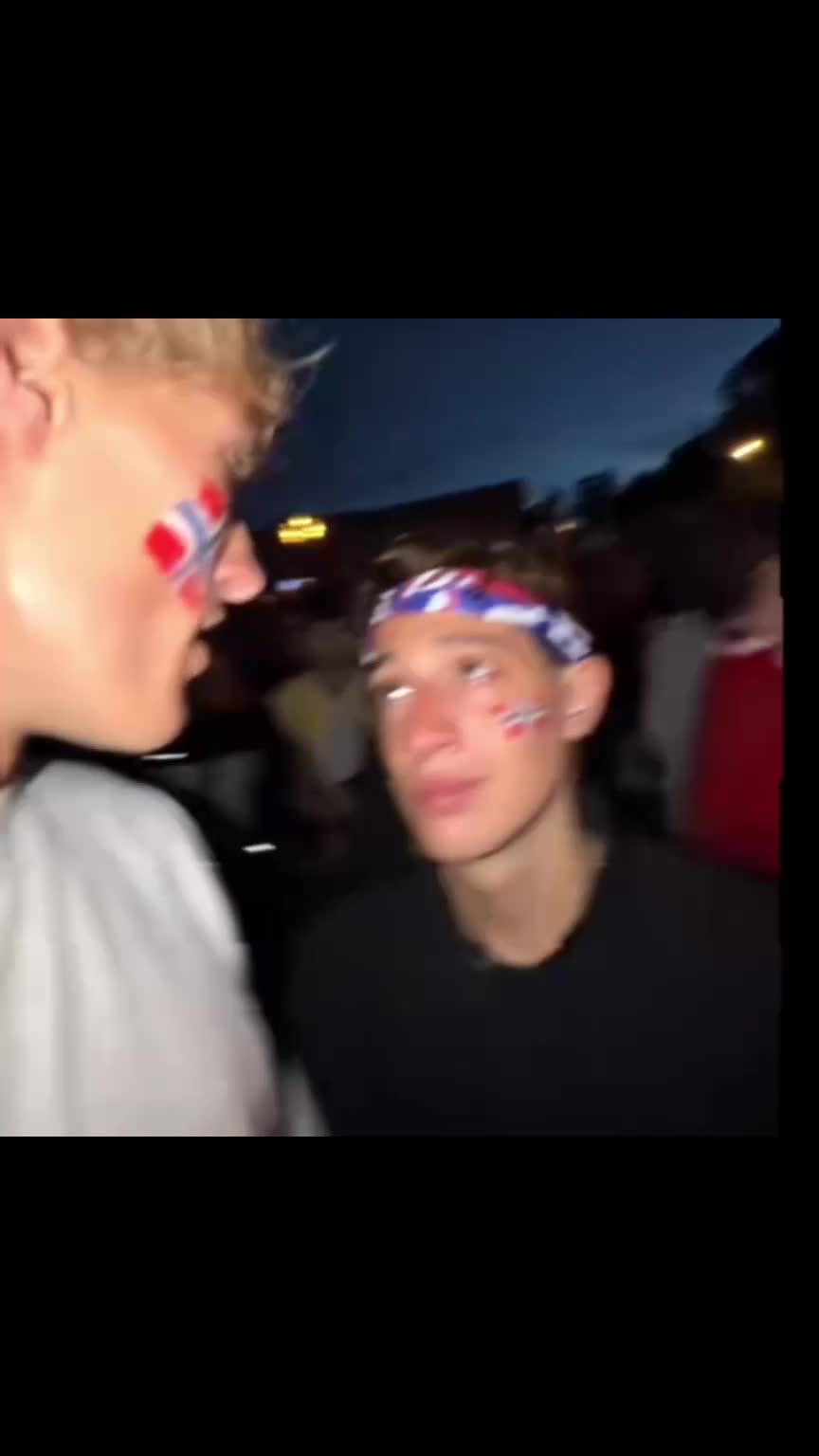 @𝔄𝔩𝔟𝔞 (kyle fanpage) 🤍