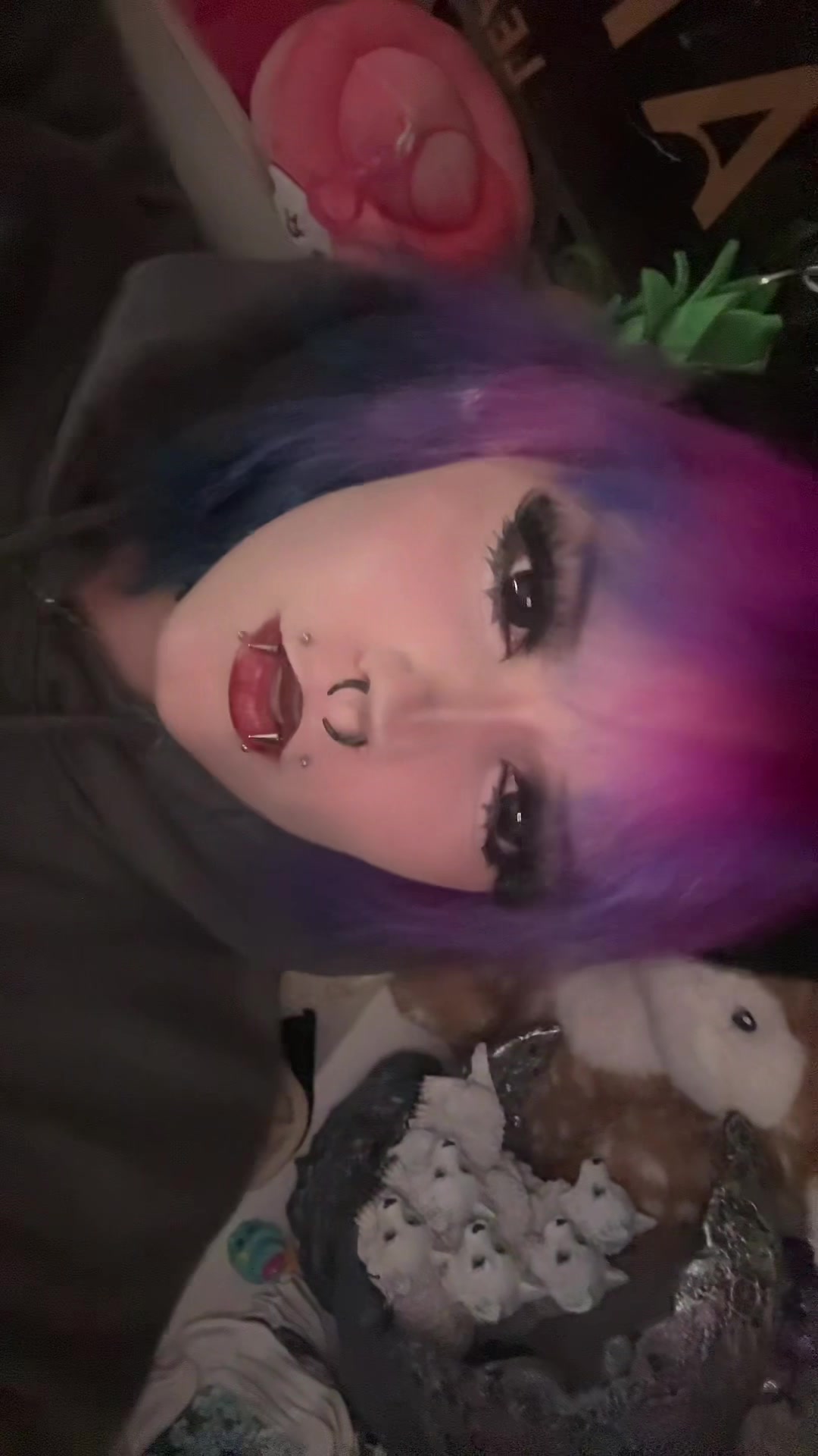 @✩