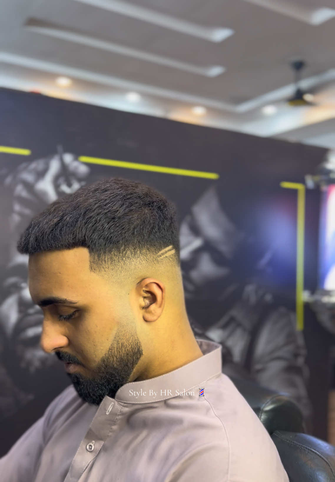 @HR MENS SALOON. 💇♂️