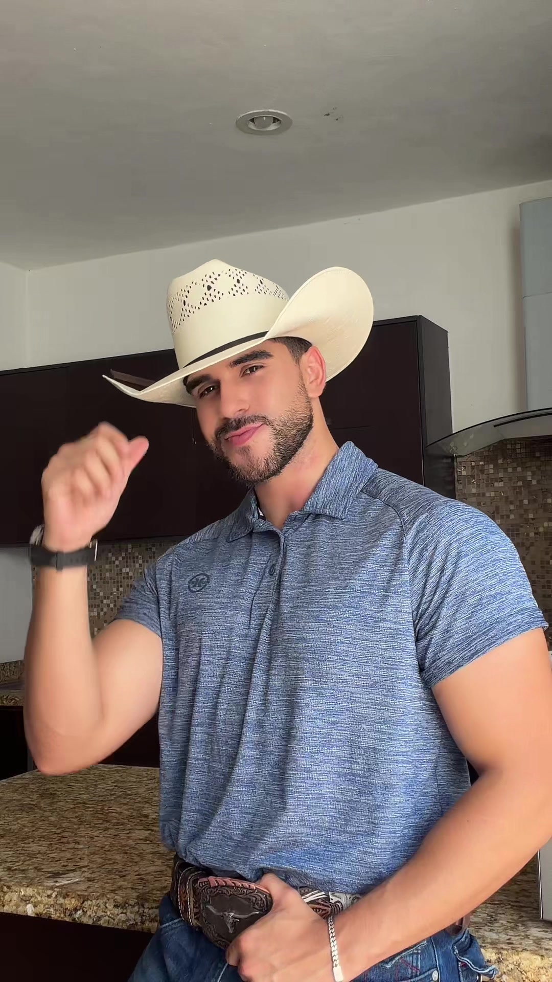@C&eacute;sar Quezada🤠