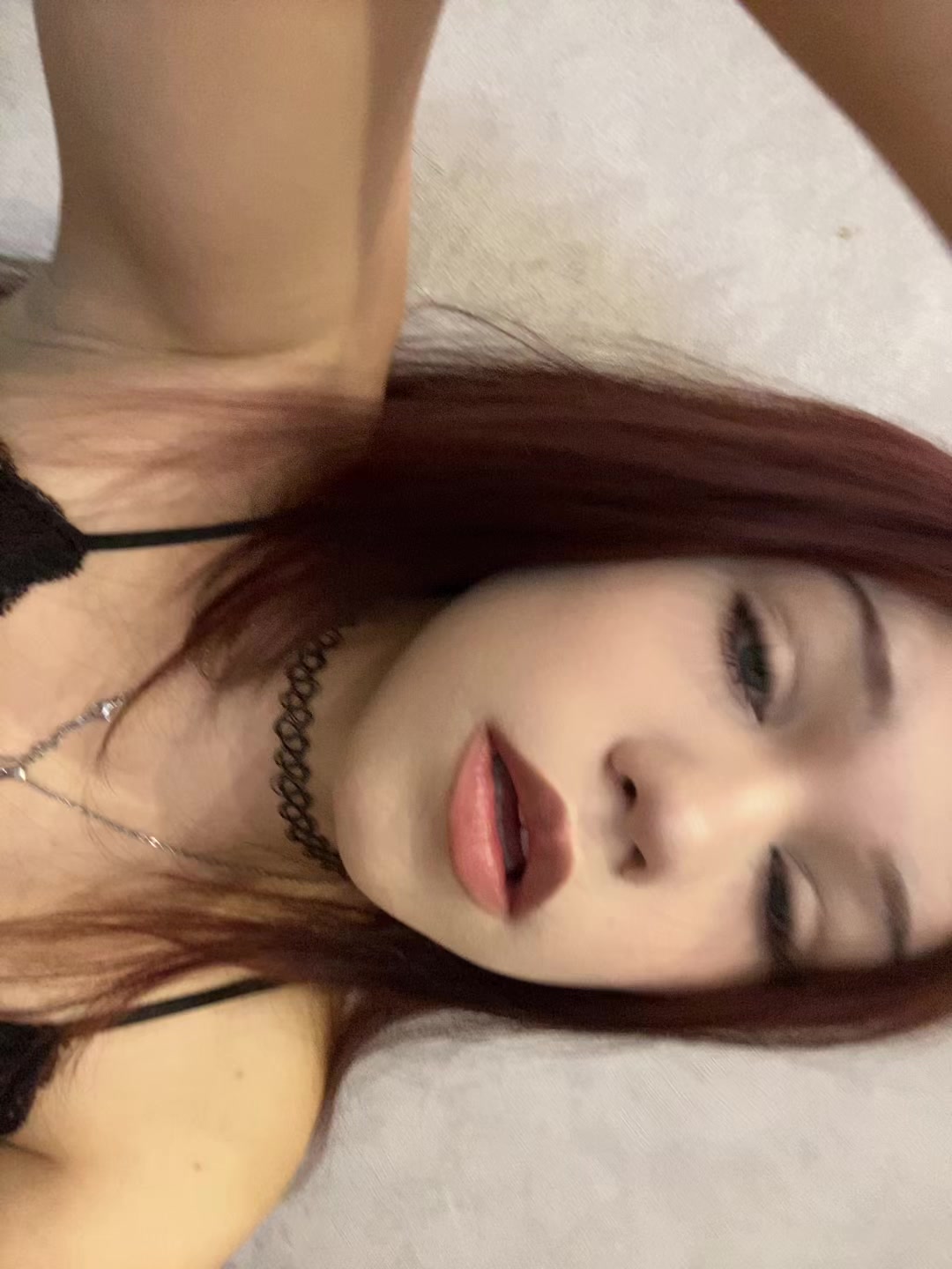 @v1kssa
