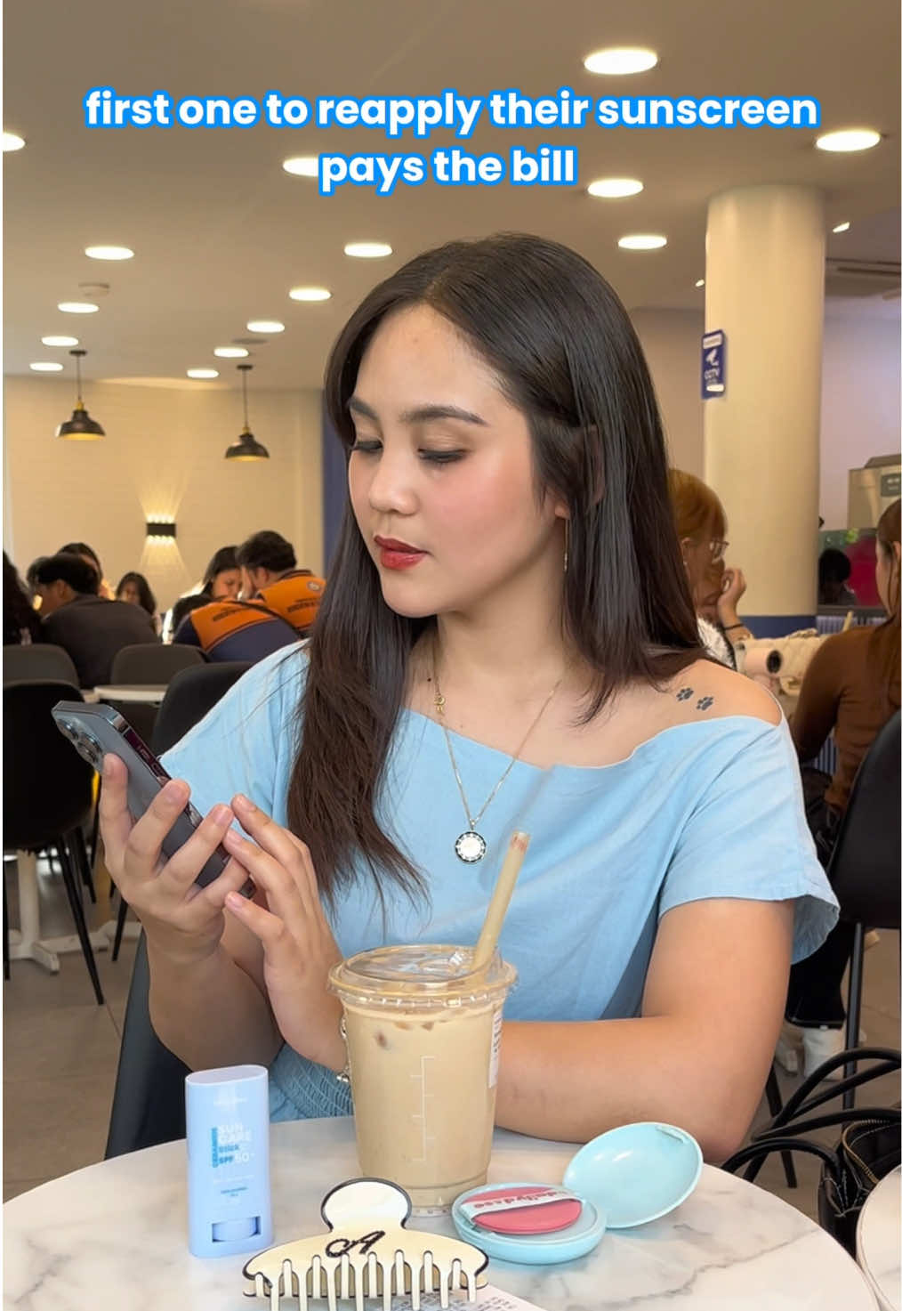 @Hello Glow Official