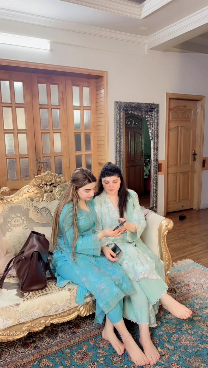 @Malaikakhattak444