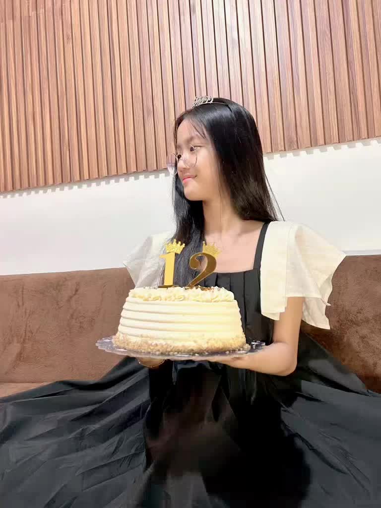 @Xhie 💋