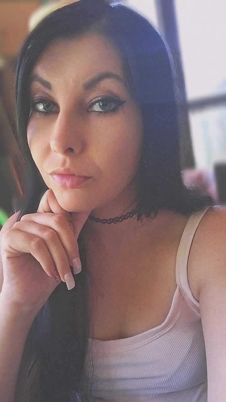 @Leelee23