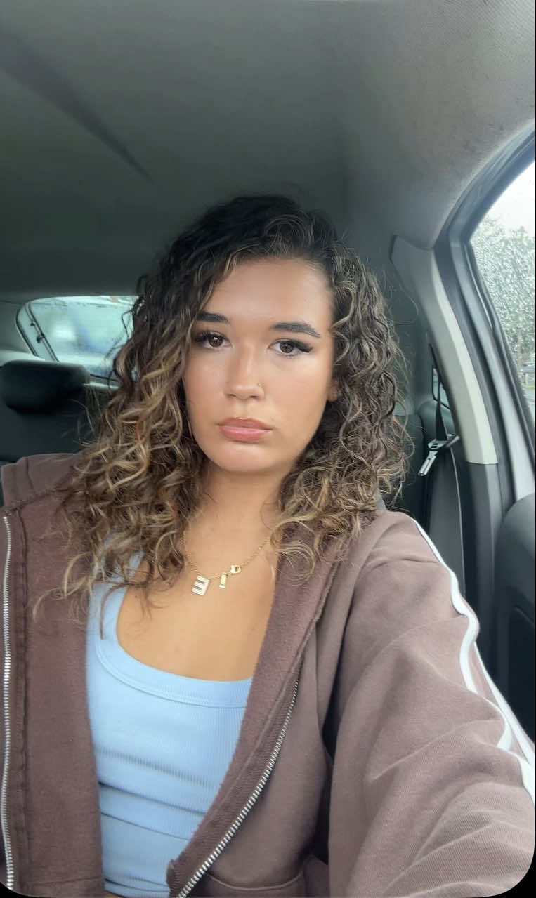 @Emili