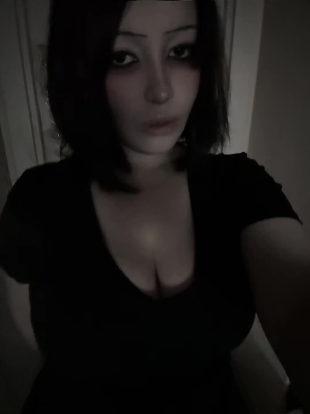 @🙂