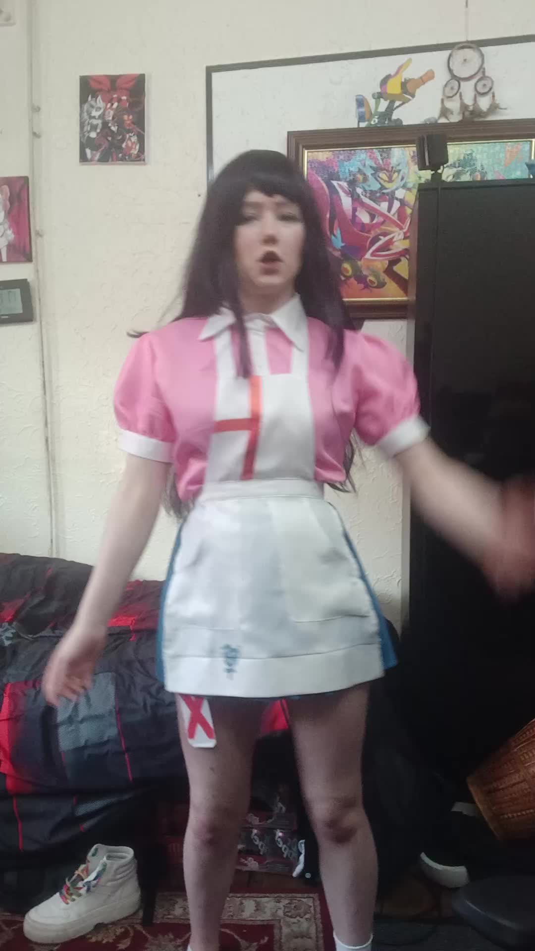 @gaptoothed_cozplayer>:3