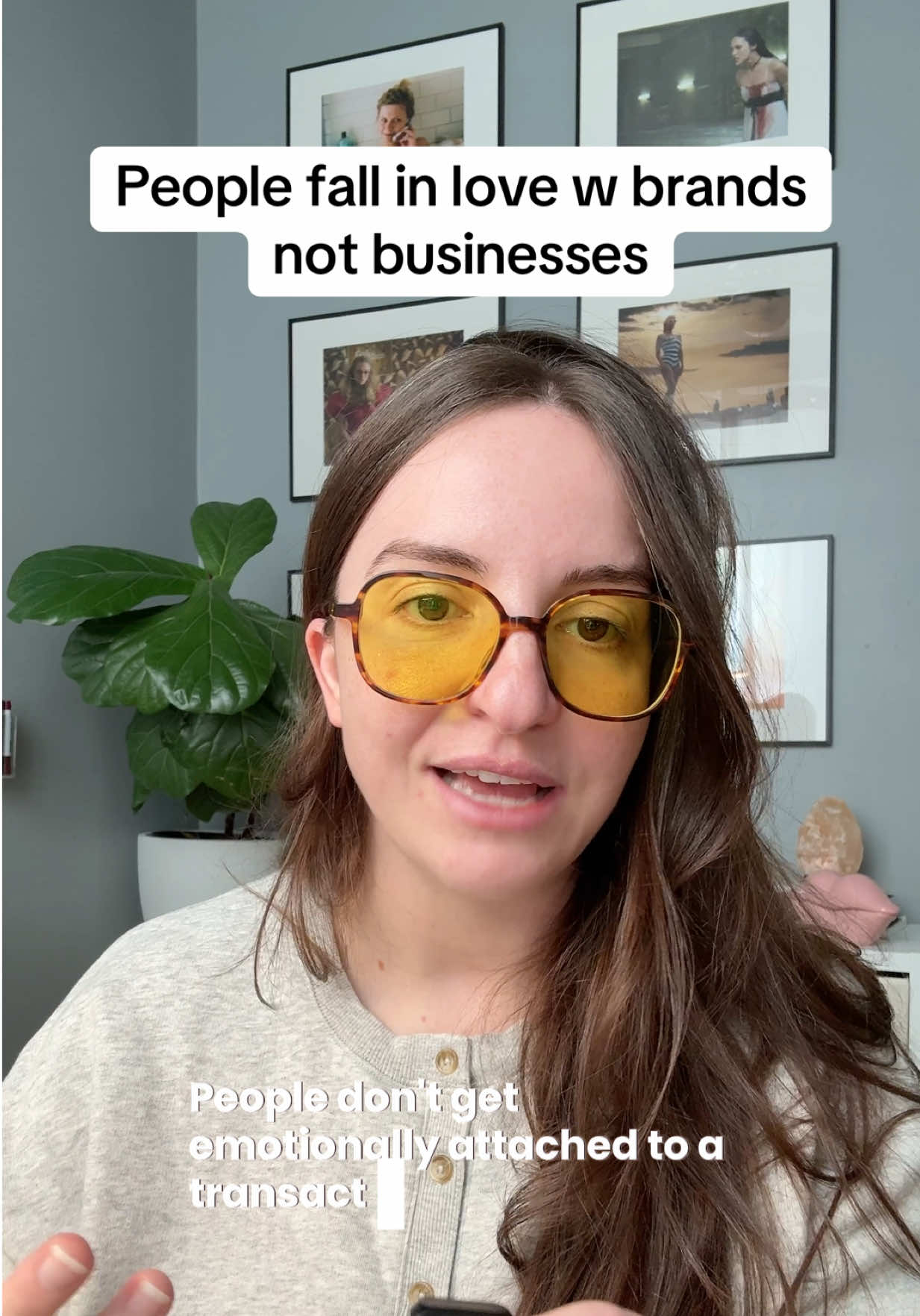 @Anja | your brand strategist ✨