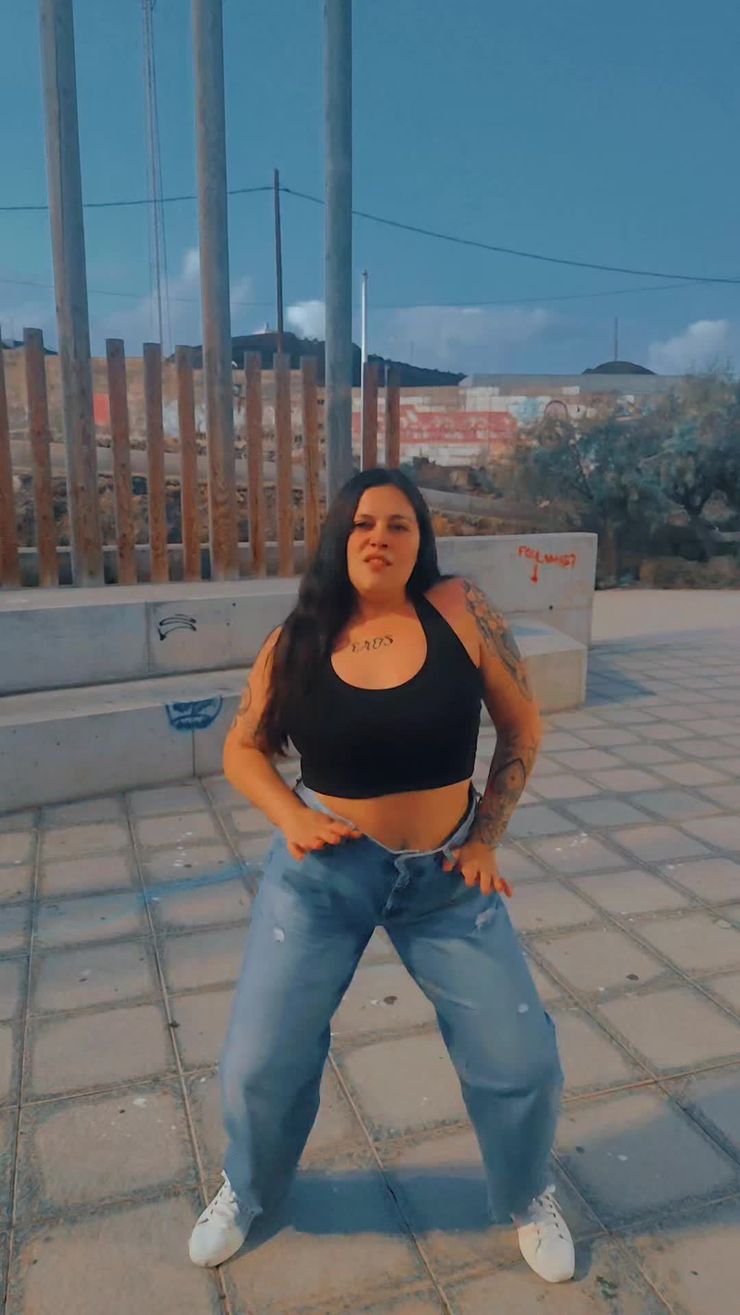 @Lawiita09