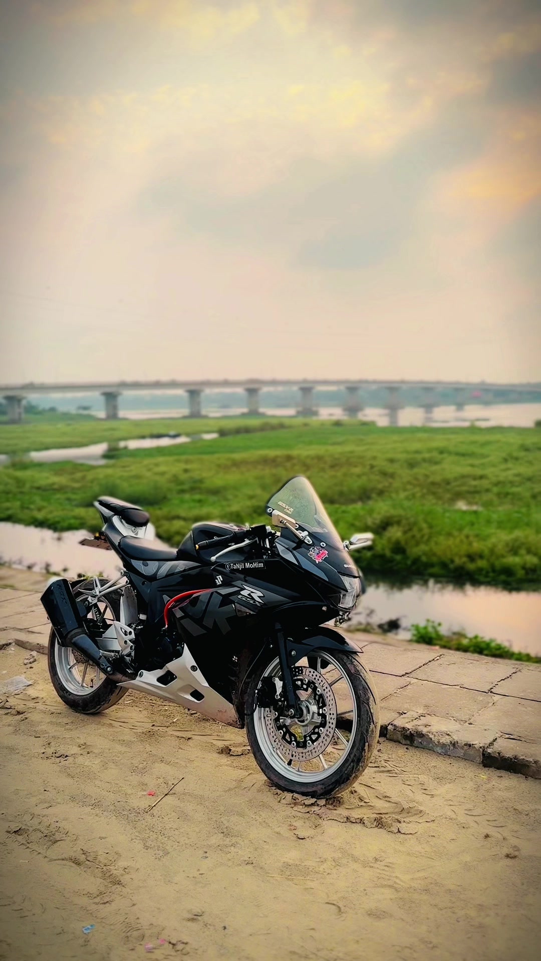 @TaNjil Áhméđ 🇧🇩