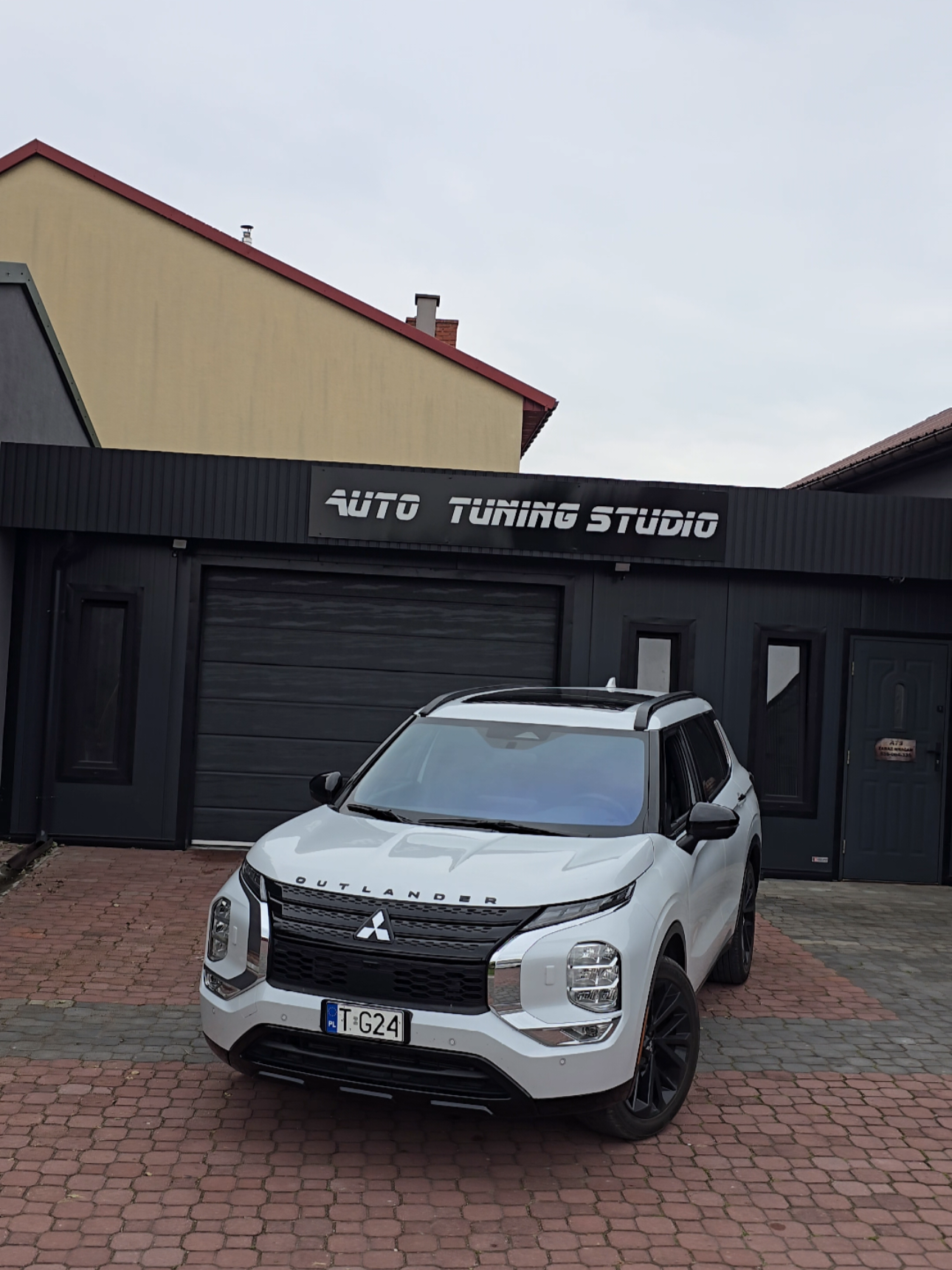 @Auto tuning studio