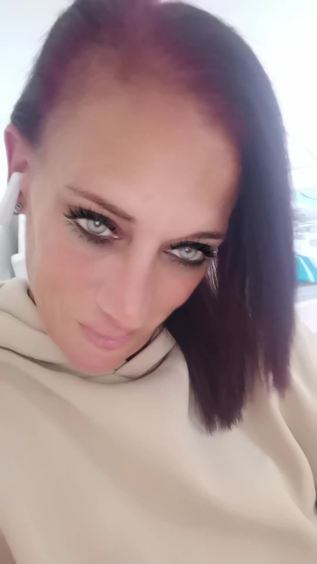 @trischa