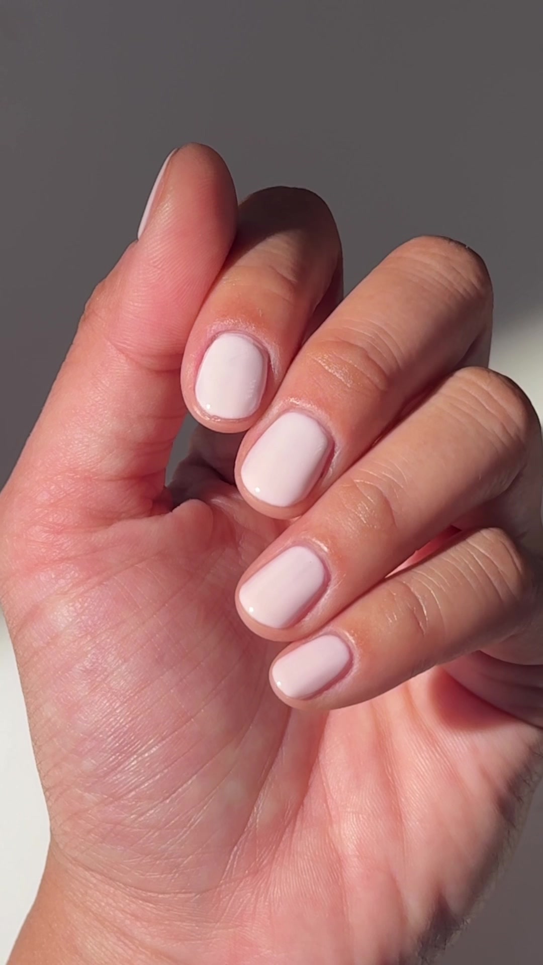 @essie