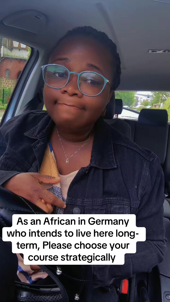 @NurseJay🇱🇷🇩🇪
