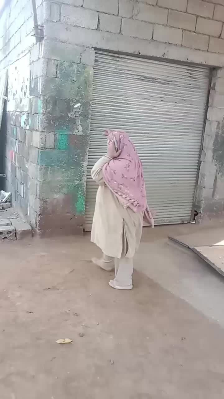 @momand7773