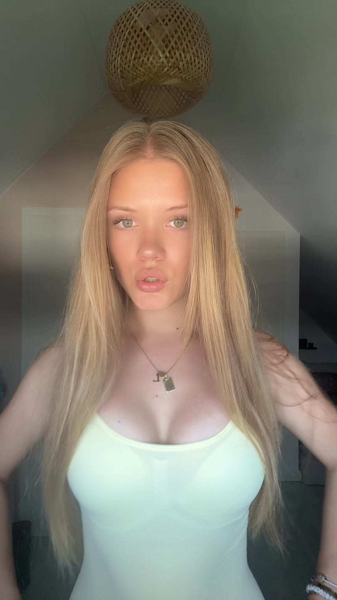 @𝗏𝗂𝖼𝗄𝗂