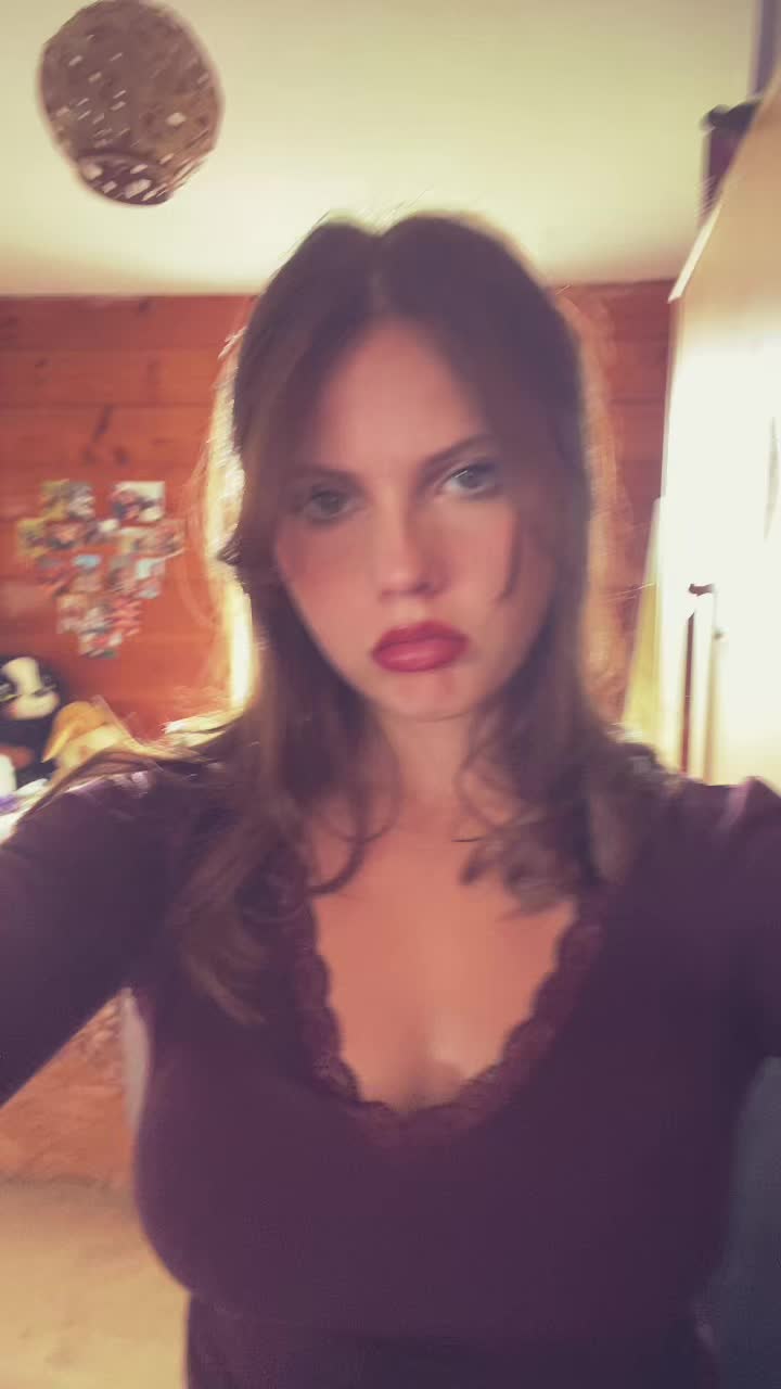 @𝓐𝓷𝓮𝓵 ✩