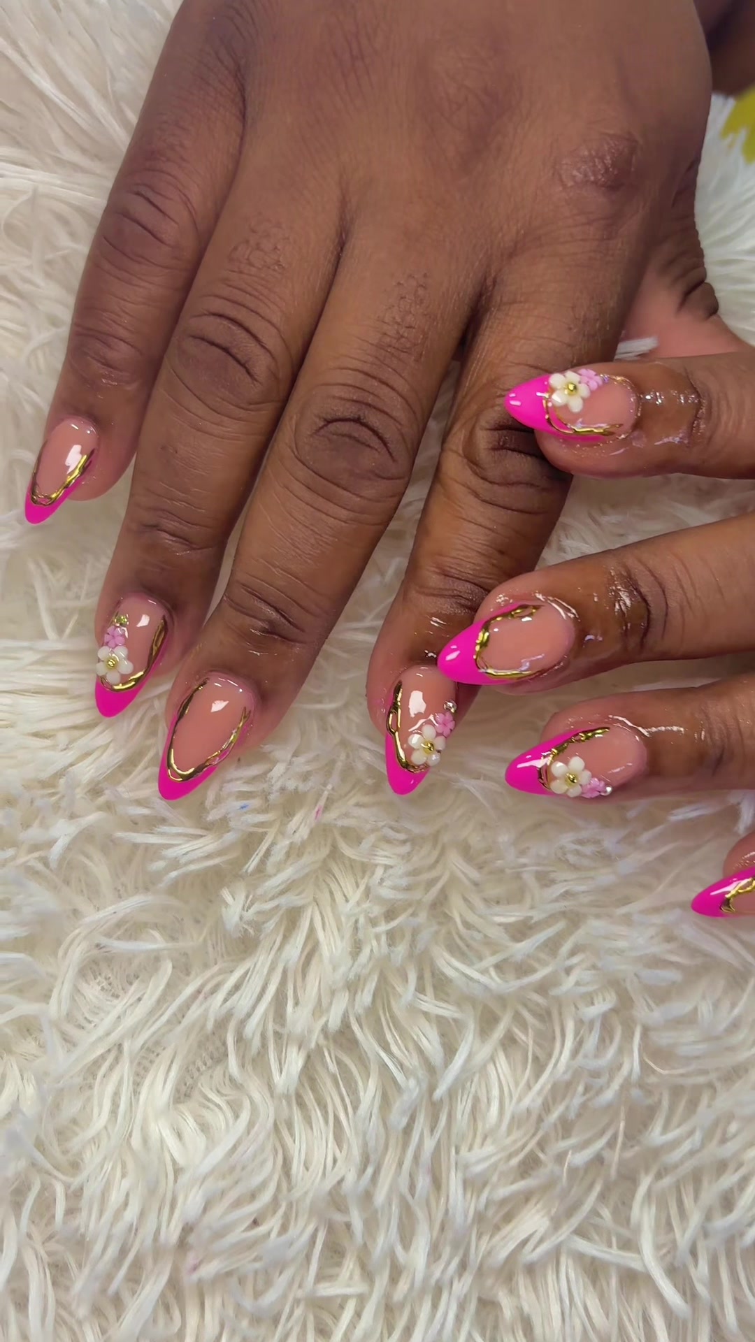 @Nicky the nail artist