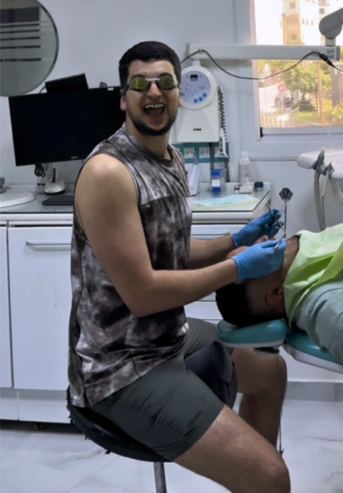 @Dr_med🦷