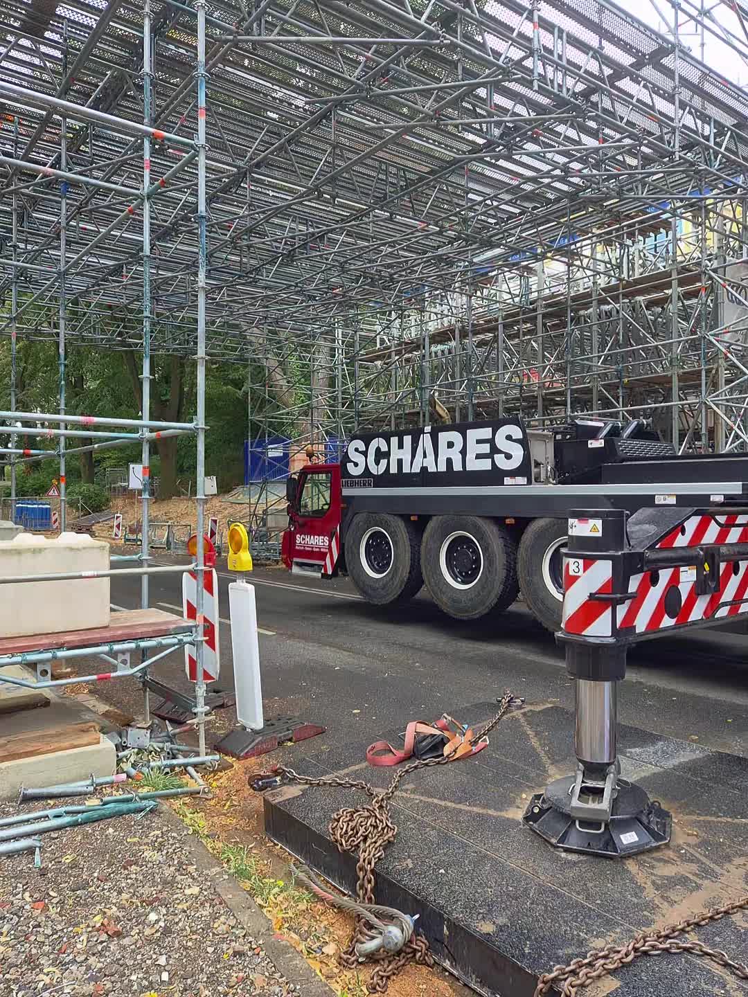 @Schwenk-Akrobat/en 🏗🪝🇩🇪