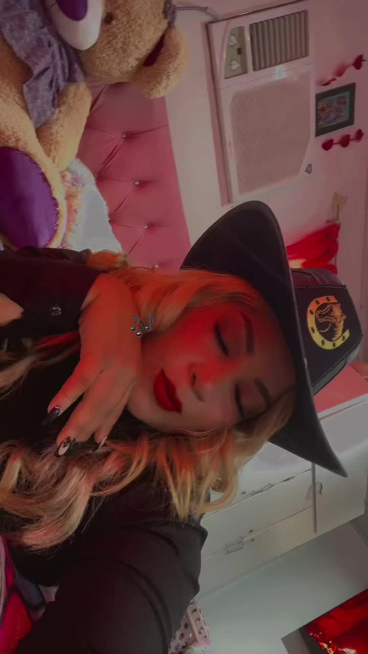 @🍀͢D͢a͢y͢🍓͢